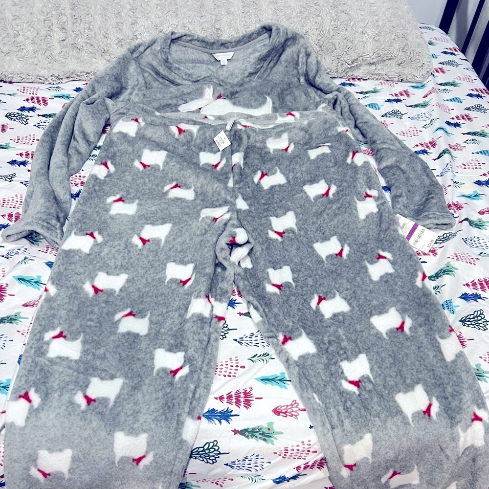 Cozy Sleep wear xxl top and xl bottoms